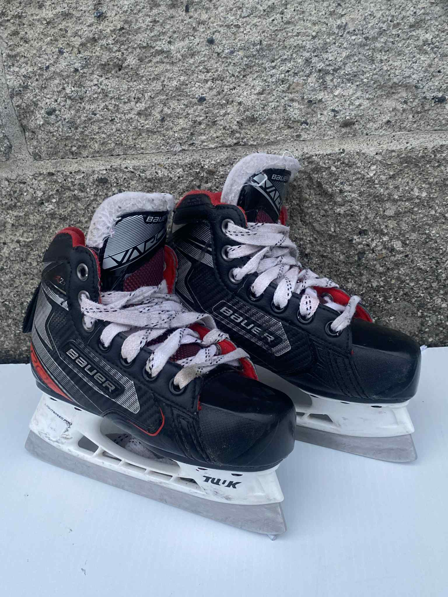 Bauer Vapor X.2.7 Goalie Skates Yth 11.5 D-Sports Replay - Sports Excellence-Sports Replay - Sports Excellence