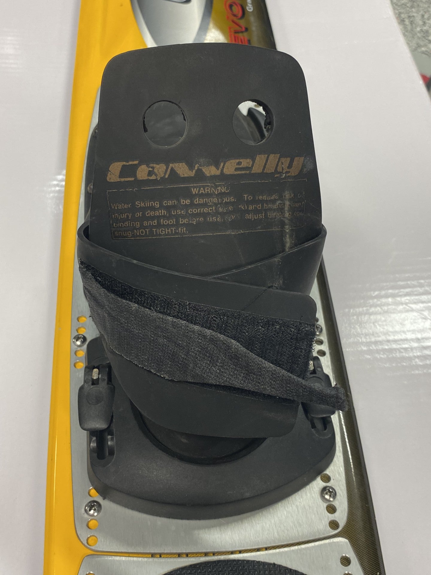 Connelly Revolution Slalom Water Ski Gold Xl Bindings-Sports Replay - Sports Excellence-Sports Replay - Sports Excellence
