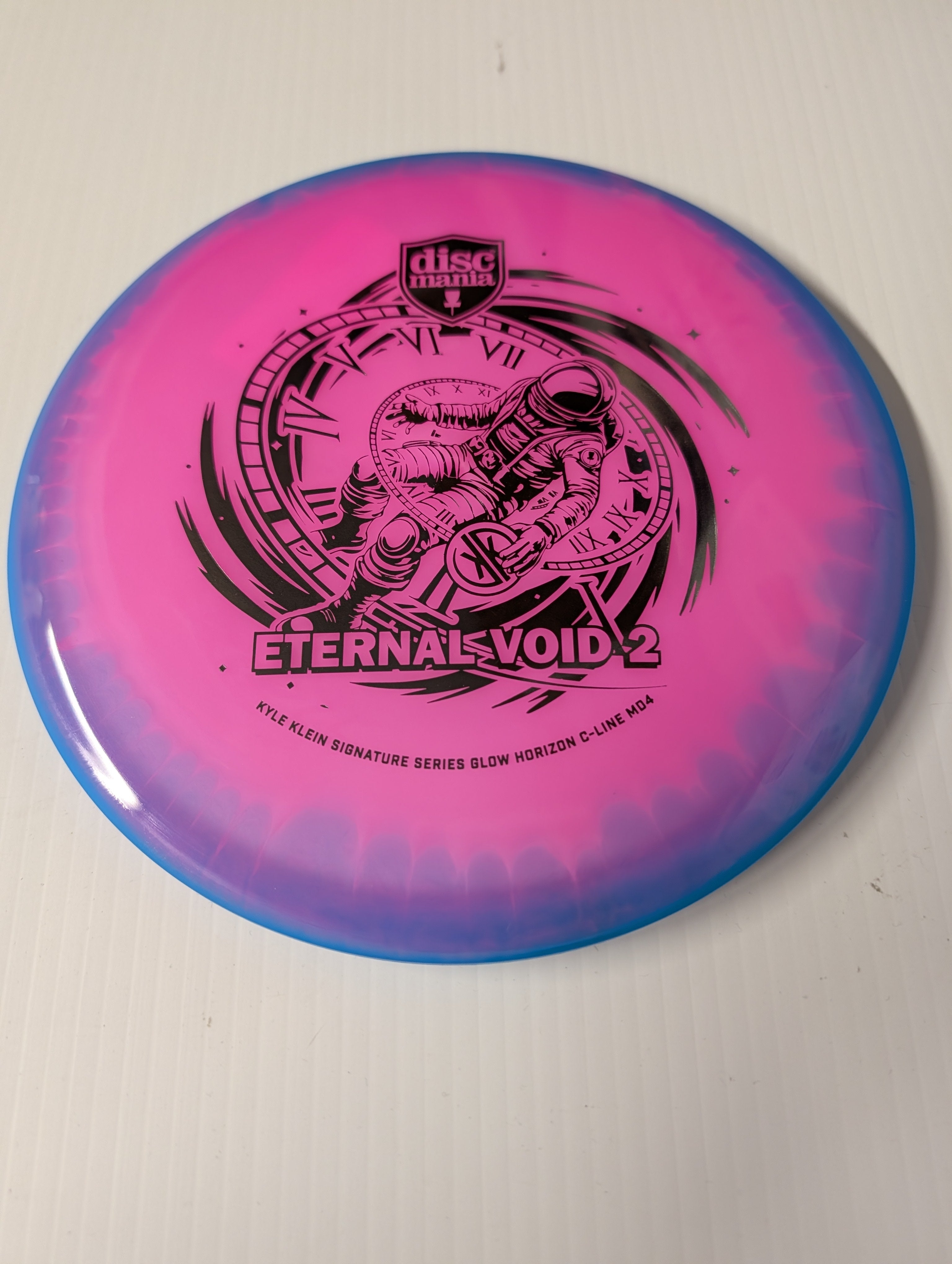 Discmania Glow Horizon C-Line Md4 Kyle Klein "Eternal Void 2" Signature Series-Discmania-Sports Replay - Sports Excellence