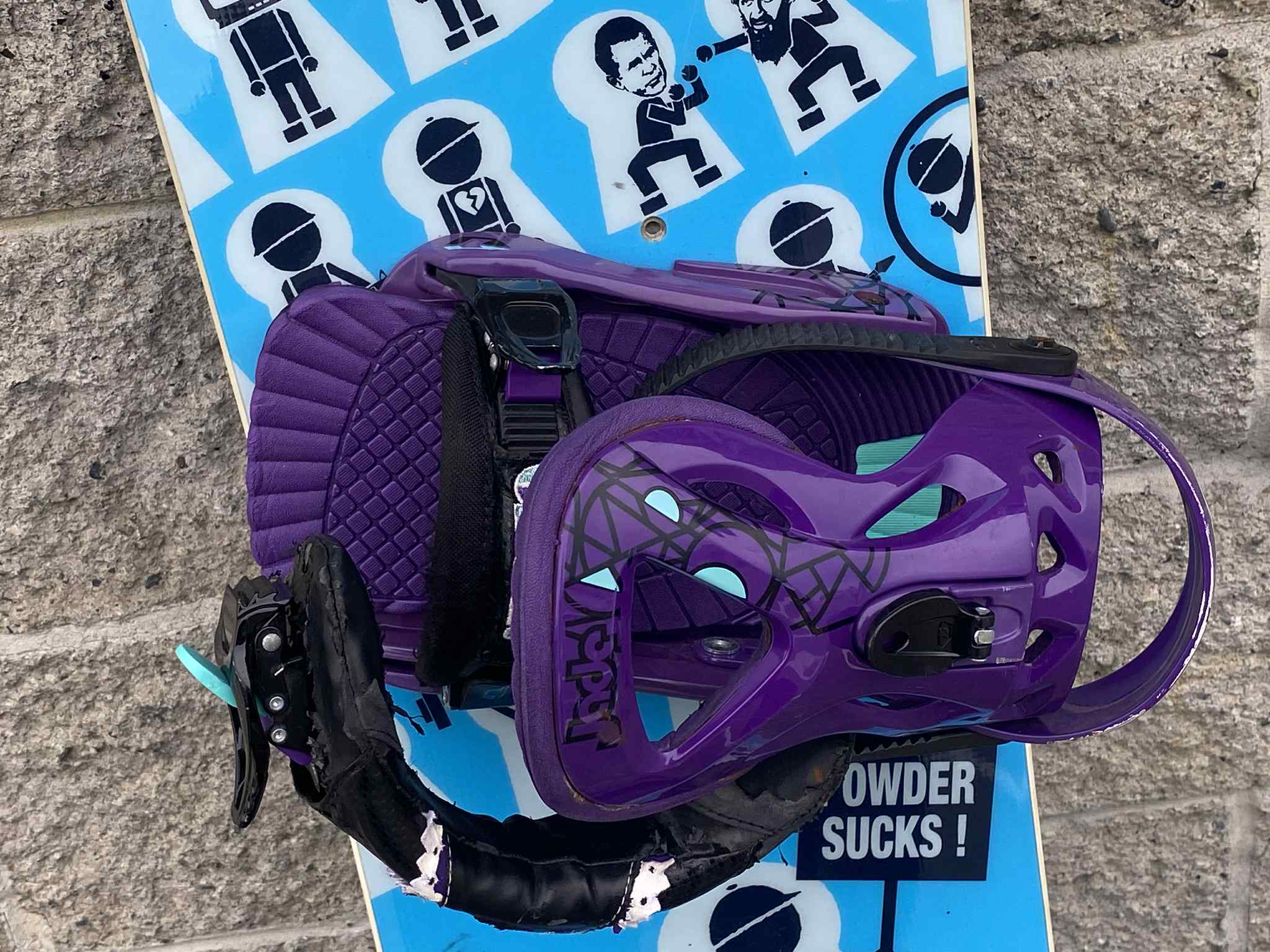 Stepchild Powder Sucks Snowboard C/W Bindings Size 155 Blu Blk-Sports Replay - Sports Excellence-Sports Replay - Sports Excellence