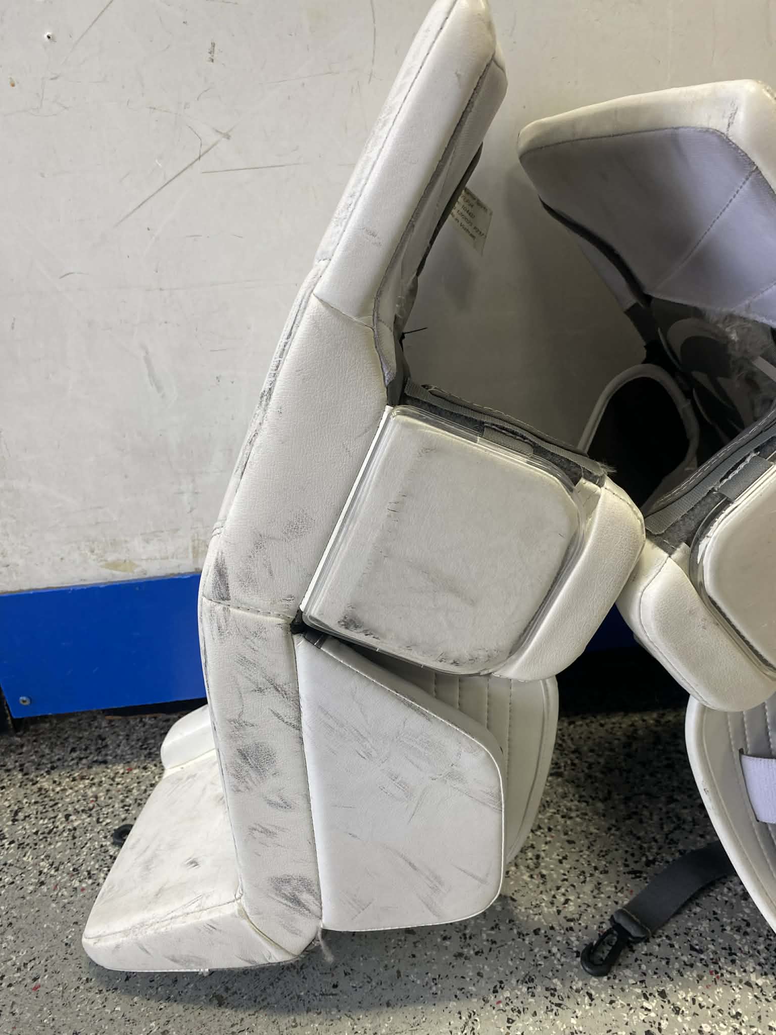 Warrior Rg/7 Goalie Pads Wht 26+1-Sports Replay - Sports Excellence-Sports Replay - Sports Excellence